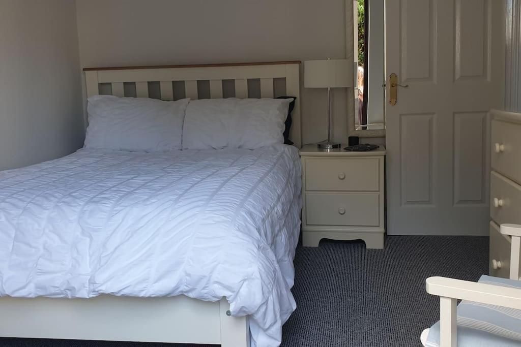 Seafront Apartment, Ground Floor, Free Parking Newcastle  Exterior photo